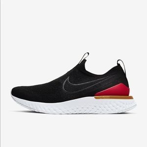 Nike Epic Phantom React Flynit shoe